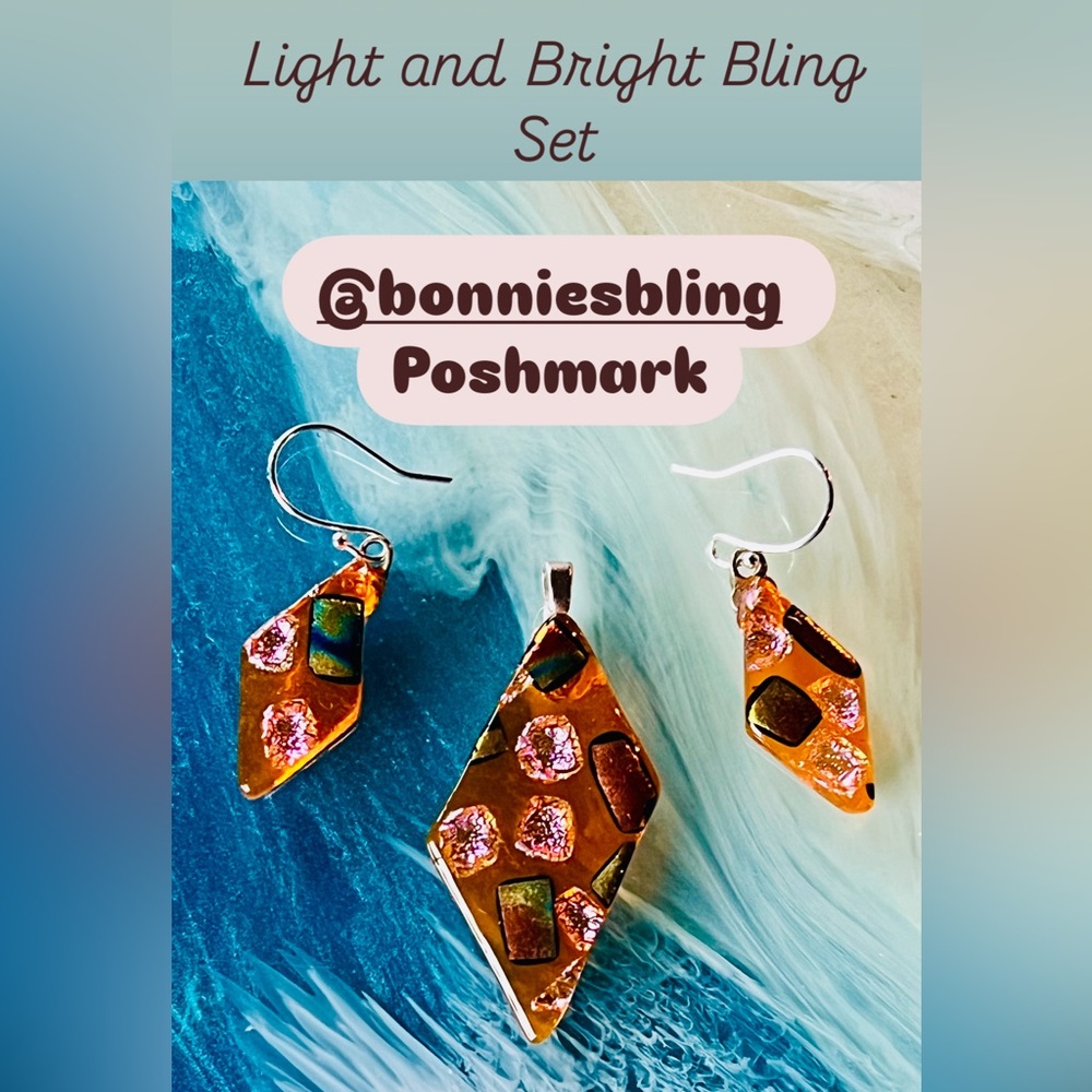 Bonnie's Bling One of A Kind Fused Glass Jewelry and Accessories to Wear.